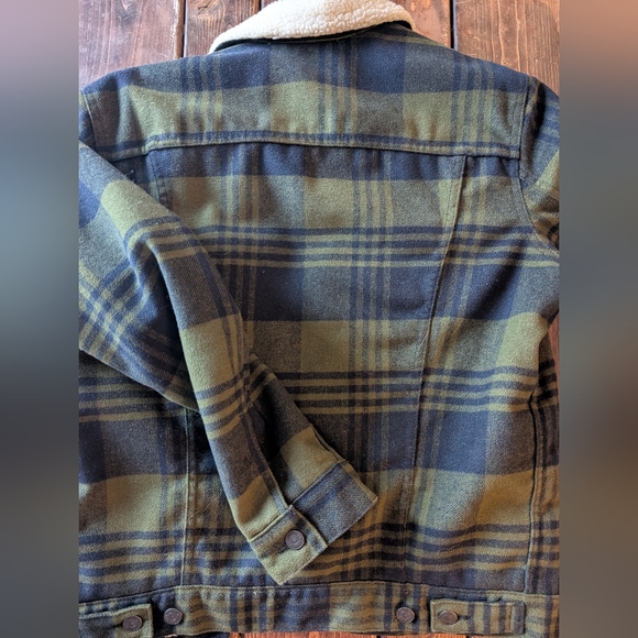 Levi's Mens Plaid Sherpa Jacket Medium - Picture 4 of 4